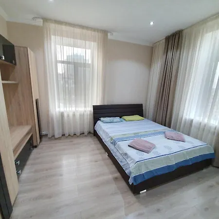 Tourist Home At Stefan Cel Mare With 2 Rooms Chisinau Exterior photo