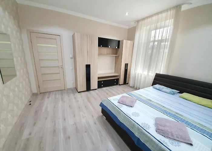 Tourist Home At Stefan Cel Mare With 2 Rooms