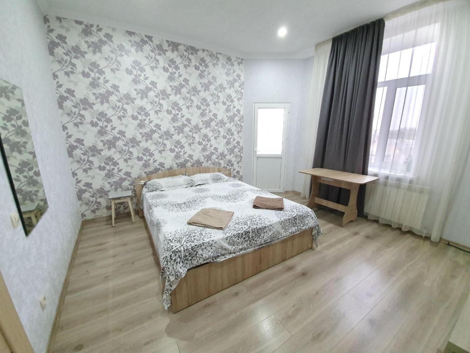 Tourist At Stefan Cel Mare With 2 Apartamento Chisináu